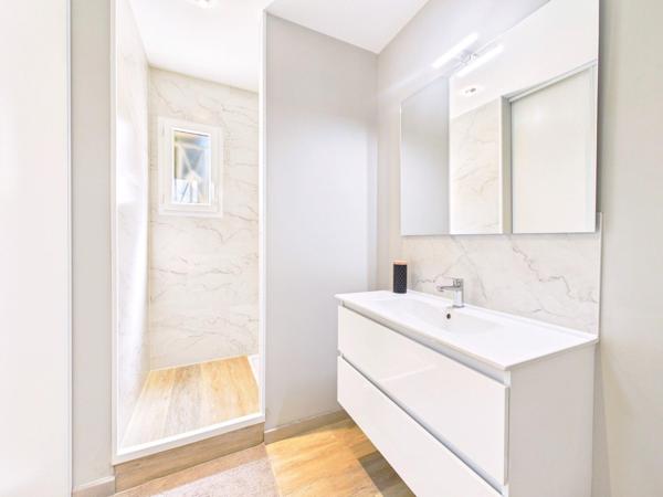 Magnifique Maison T7 220m2 sur 2000m2 de Terrain avec Piscine!!!
