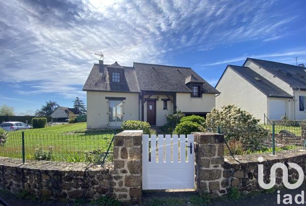 Pavillon 4 pièces de 95 m² à Jublains (53160)