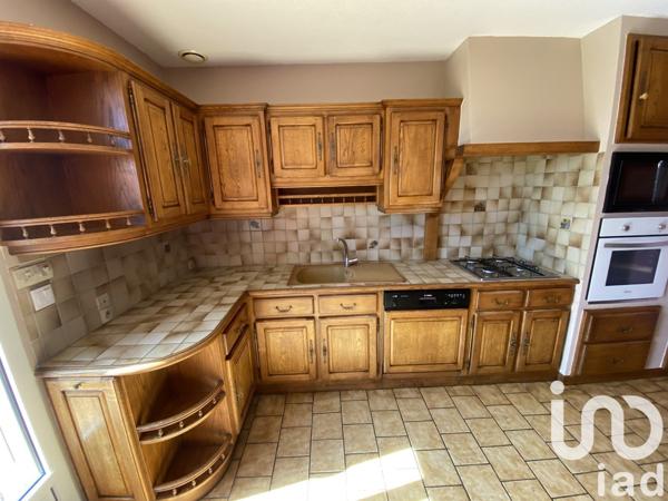 Pavillon 4 pièces de 95 m² à Jublains (53160)