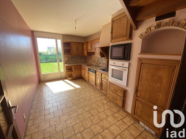 Pavillon 4 pièces de 95 m² à Jublains (53160)