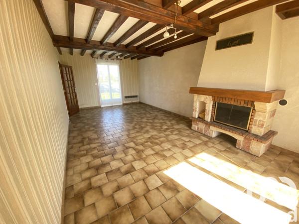 Pavillon 4 pièces de 95 m² à Jublains (53160)