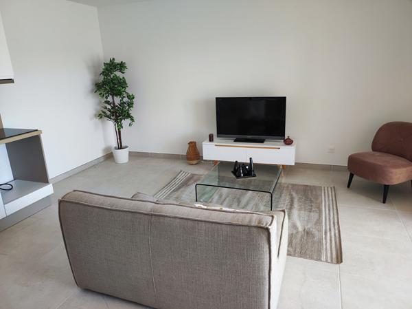 Appartement Sauvian 3 pièce(s) 65.80 m2