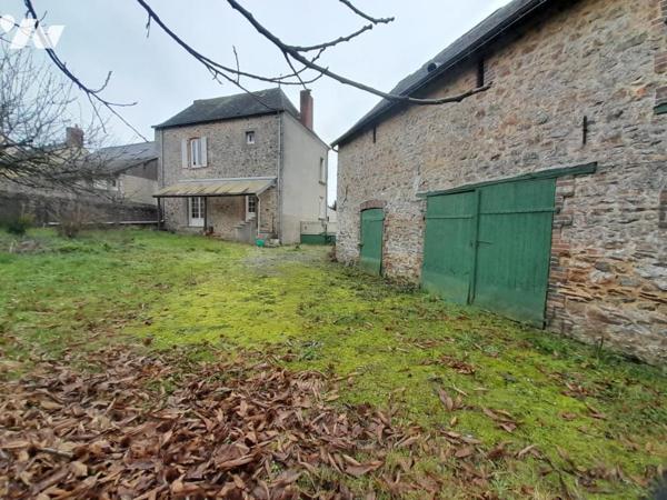 Maison de bourg avec dépendance