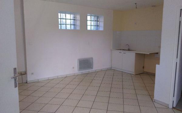 Appartement à louer    2 pièces •  Méry-sur-Marne