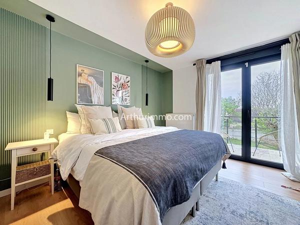 Vente                                                      Maison
                        
                     8 pièces                      226 m2                     à Yerres