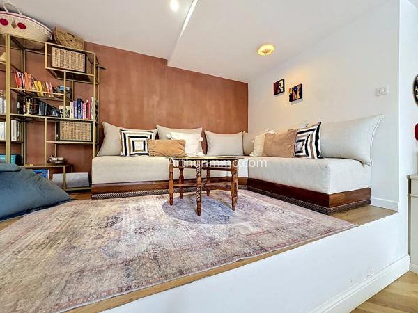 Vente                                                      Maison
                        
                     8 pièces                      226 m2                     à Yerres