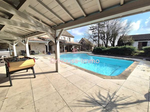 Maison à vendre 10 pièces de 313 m²