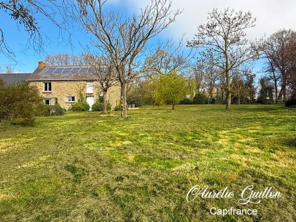 En exclusivité : Charmante longère en pierre avec dépendance et grand terrain de 4 500 m2 arboré, à 5 min de Mauron