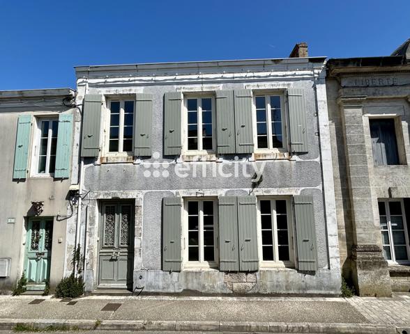 Maison 9 pièces - 215 m² Exclusivité efficity