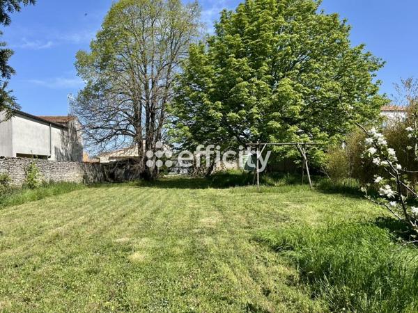 Maison 9 pièces - 215 m² Exclusivité efficity