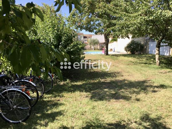 Maison 9 pièces - 215 m² Exclusivité efficity