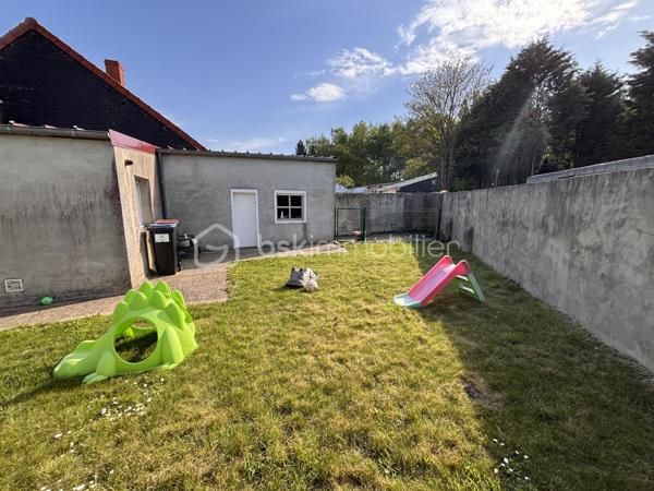 Pascal BSK immobilier vous propose à la vente sur BURBURE
Maison individuelle de 124m2 -- Investissement locatif (MAM en place)
A vendre maison individuelle actuellement louée, exploitée en Maison d'Assistantes Maternelles (MAM) avec bail en cours jusqu'au 21 janvier 2029
idéal investisseur: revenus locatifs sécurisés et activité stable.
Description du bien
Au REZ DE CHAUSSEE
 * Entrée sur pièce de vie lumineuse de 39m2
* Pièce annexe (salle de jeux /bureau)
* Cuisine
* Salle d'eau
* WC séparée
* Cellier
* Cave 
* Véranda
A L'ETAGE
 * 3 chambres spacieuses
EXTERIEURS
* Terrasse
* Jardin avec pelouse
* Dépendance
CARACTERISTIQUES TECHNIQUES
* Chauffage gaz de ville ( chaudière chapée)
* Menuiserie PVC double vitrage au rez de chaussée
* Vélux bois à l'étage
* Raccordement tout à l'égout
* Toiture en bon état
* Travaux réalisé il y a environ 10 ans
PERFORMANCE ENERGETIQUE
* Classe énergétique : E
* Amélioration possible avec isolation extérieur ( objectif Dà C )
INFORMATIONS FINANCIERES
* Loyer actuel : 661€/ mois
* Taxe foncière / 811€ / année
LES POINTS FORTS
* Bien entretenu
* Aucun travaux à prévoir immédiatement
* Locataire en place jusqu'en janvier 2029
* Opportunité d'investissement serin avec rendement stable 
mise en vente du bien au prix de 129800€ Frais agence inclus à charge vendeur
Des questions, envie de programmer une visite n'hésitez pas à me contacter cette annonce référencé 333767 vous est présenté par 
Pascal MONVOISIN mandataire immobilier indépendant pour BSK immobilier immatriculée au RSAC d'ARRAS sous le numéro 994943181
