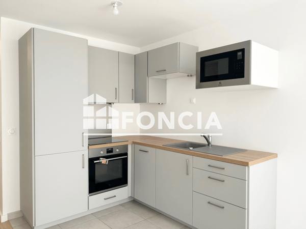 Location Appartement 3 pièces 65.1 m² - 2 SENTE MARCELLE LARIGAUDIERE Bordeaux 33100