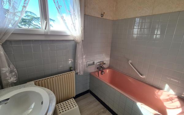 Maison à vendre    5 pièces •  Saint-André-de-Cubzac