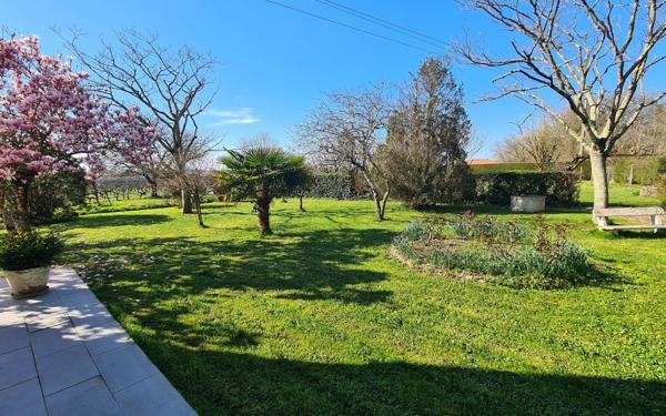 Maison à vendre    5 pièces •  Saint-André-de-Cubzac