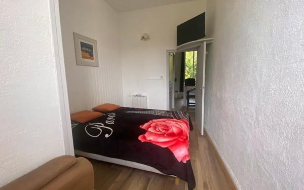 Appartement à vendre    2 pièces •  Vals-les-Bains