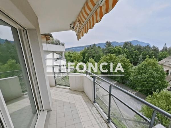 Location Appartement 2 pièces 47.4 m² - 11,13,17 RUE JEAN JAURES Ambilly 74100