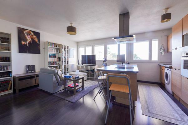 Appartement Aix En Provence 2 pièces 49 m2 - place de stationnement