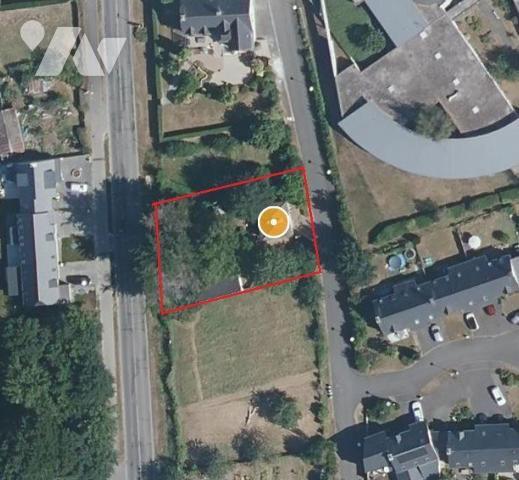 Etude de BRUZ - en sortie d'agglomération à 800 m du centre-ville - Terrain à bâtir de 718 m² l...