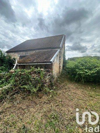 Maison traditionnelle 5 pièces de 200 m² à Cerisiers (89320)