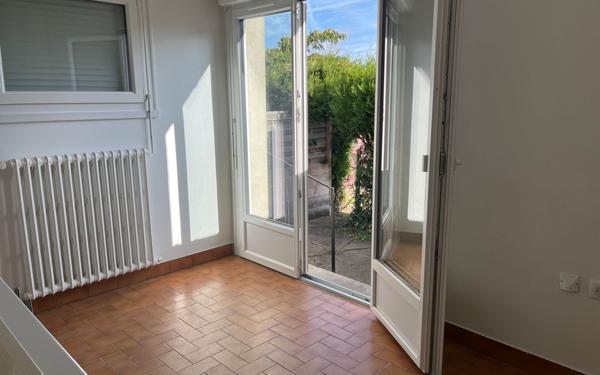 Maison à louer    3 pièces • 76,60 m2 Vibraye