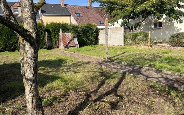 Maison à louer    3 pièces • 76,60 m2 Vibraye