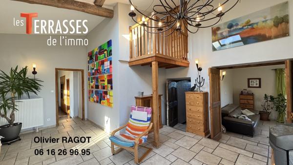 Saint-Marcel-de-Félines (42122) Demeure de caractère du XVIIIème siècle rénovée dans un cadre de vie d'exception