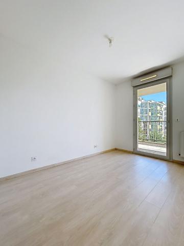 Villeurbanne : Au calme appartement 3 pièces 62m² avec balcon + garage