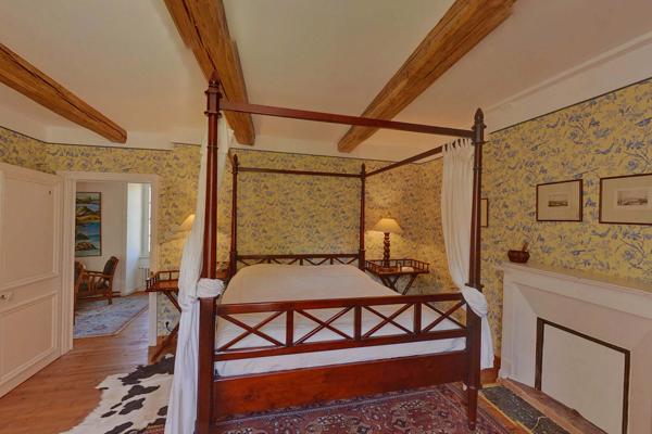 MANOIR SUR LA COTE DE PENTHIEVRE