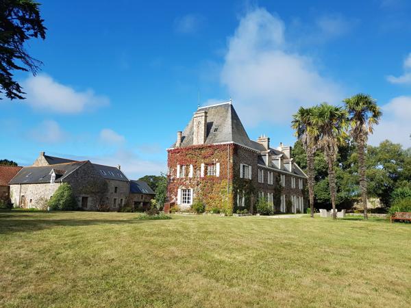 MANOIR SUR LA COTE DE PENTHIEVRE
