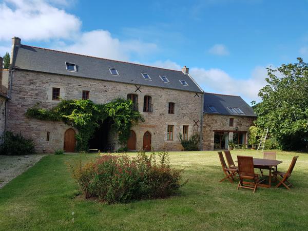 MANOIR SUR LA COTE DE PENTHIEVRE