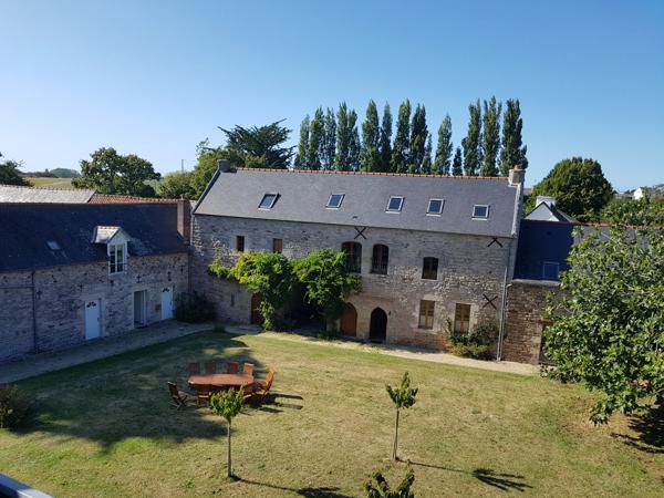 MANOIR SUR LA COTE DE PENTHIEVRE