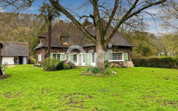 Maison à vendre    8 pièces • 231 m2 Arnières-sur-Iton