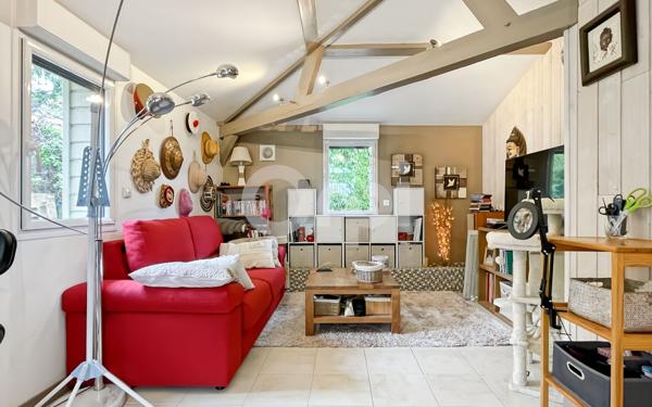 Maison à vendre    8 pièces • 231 m2 Arnières-sur-Iton