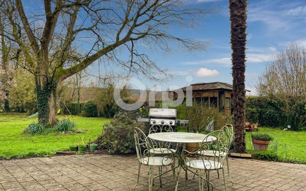 Maison à vendre    8 pièces • 231 m2 Arnières-sur-Iton