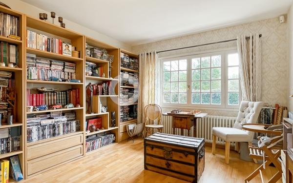 Maison à vendre    8 pièces • 231 m2 Arnières-sur-Iton