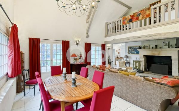 Maison à vendre    8 pièces • 231 m2 Arnières-sur-Iton