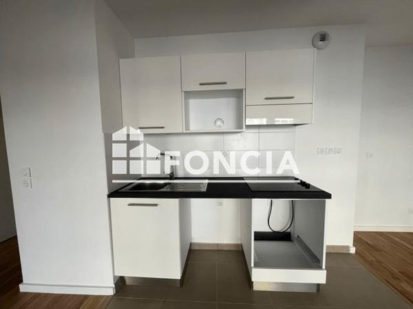 Location Appartement 2 pièces 43.9 m² - Bordeaux 33100