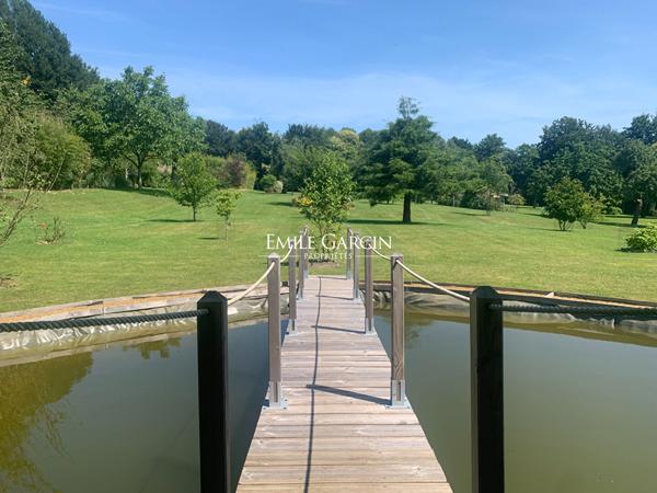 A vendre -Propriété sur 6 hectares  dans l'Orne