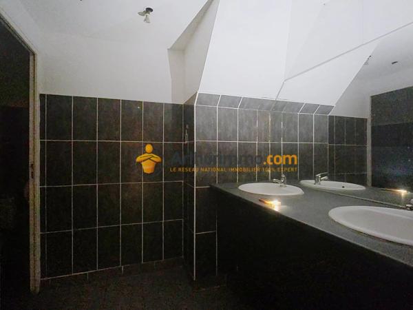 Vente                                                      Immeuble
                        
                     10 pièces                      275 m2                     à Ria-Sirach