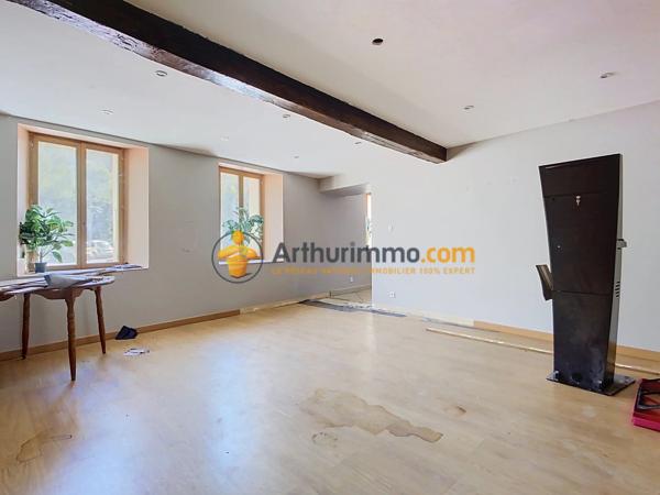 Vente                                                      Immeuble
                        
                     10 pièces                      275 m2                     à Ria-Sirach
