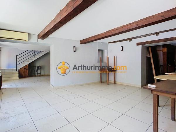 Vente                                                      Immeuble
                        
                     10 pièces                      275 m2                     à Ria-Sirach