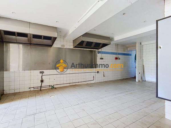 Vente                                                      Immeuble
                        
                     10 pièces                      275 m2                     à Ria-Sirach