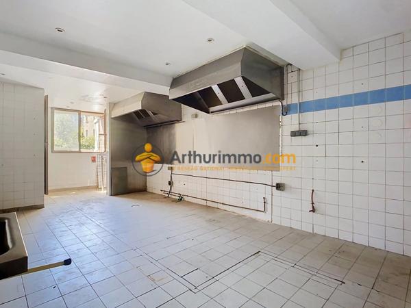 Vente                                                      Immeuble
                        
                     10 pièces                      275 m2                     à Ria-Sirach