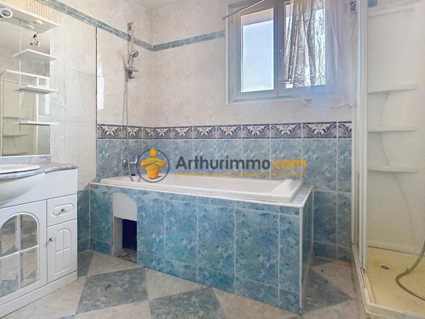 Vente                                                      Immeuble
                        
                     10 pièces                      275 m2                     à Ria-Sirach