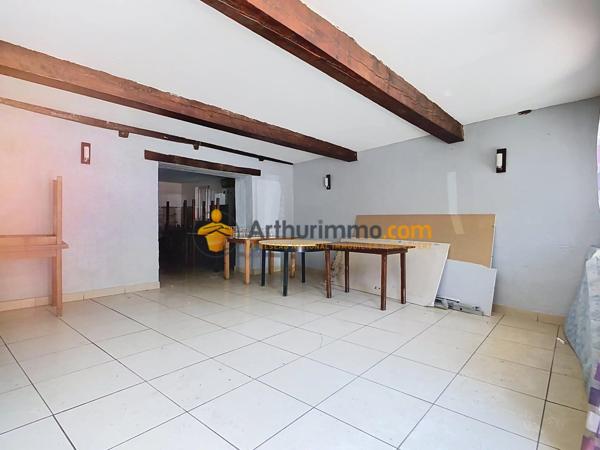 Vente                                                      Immeuble
                        
                     10 pièces                      275 m2                     à Ria-Sirach