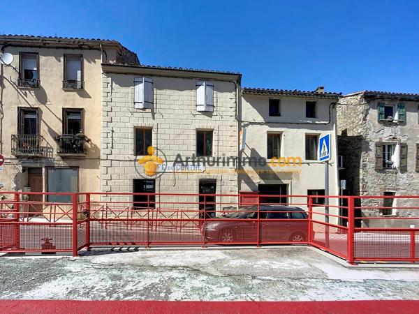 Vente                                                      Immeuble
                        
                     10 pièces                      275 m2                     à Ria-Sirach