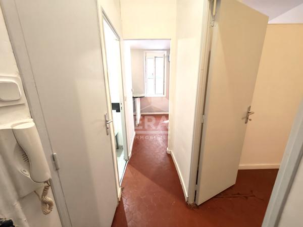 Appartement T2 + exterieur 13005 à Marseille ( Conception- Camas)