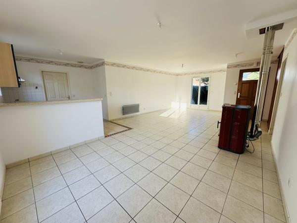 Maison
                                                                                                                                                                                                                                                                                                                        4 pièce(s)                                                                                                                                                                                                          3 chambre(s)                                                                                                                                                                                                          94  m²
