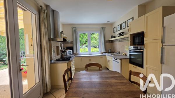 Maison à vendre 9 pièces 229 m² Migné-Auxances